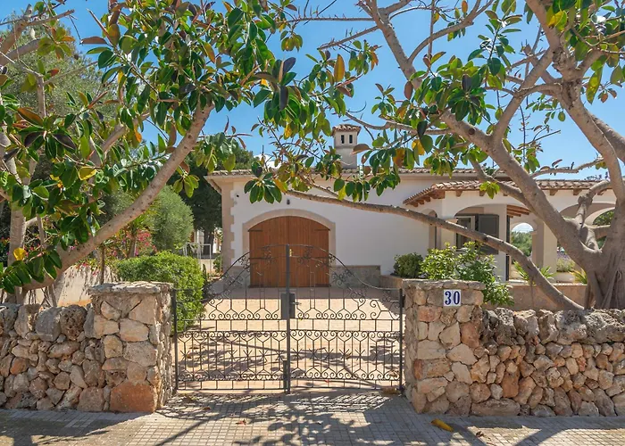 Casa Aina
